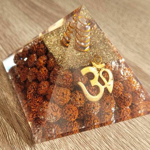 Orgonite 3me oeil et graine de Rudraskha